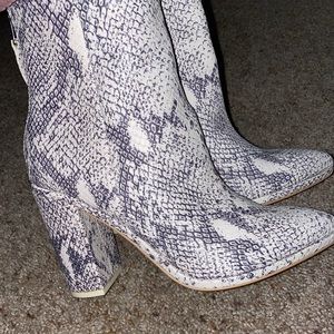Dolce Vita Brodie Snakeskin Booties 7